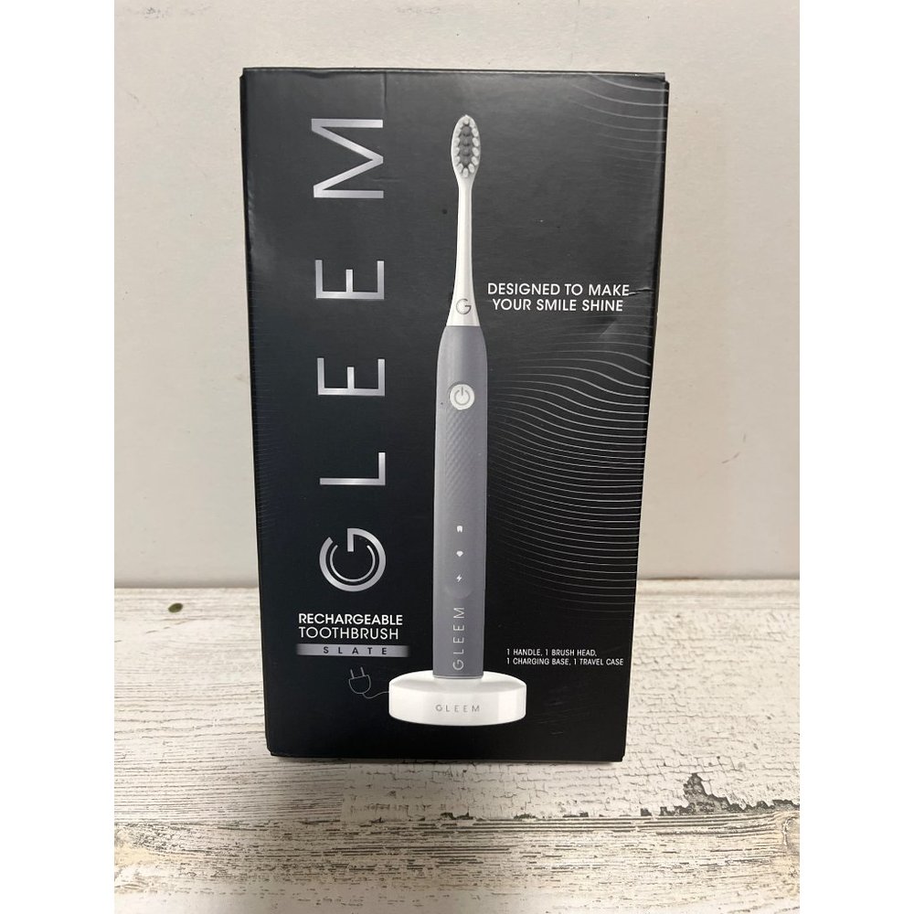 Gleem Rechargeable toothbrush NWT
